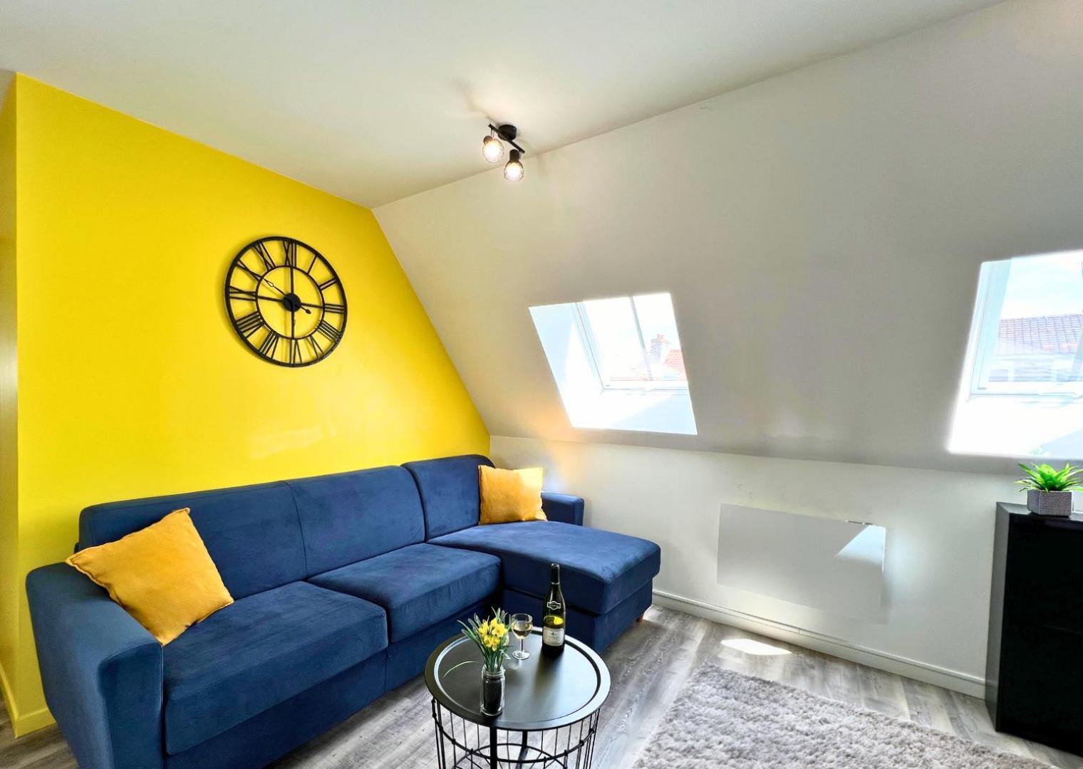 Appartement - Parking Prive Gratuit, Proche Centre-Ville Et Gare De Saint-Omer Sint-Omaars Buitenkant foto